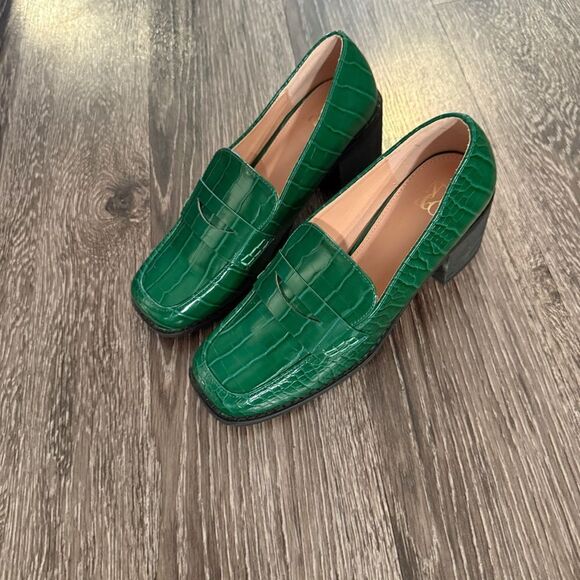 New York & Company Penny Croc Heeled Loafer - Picture 6 of 10